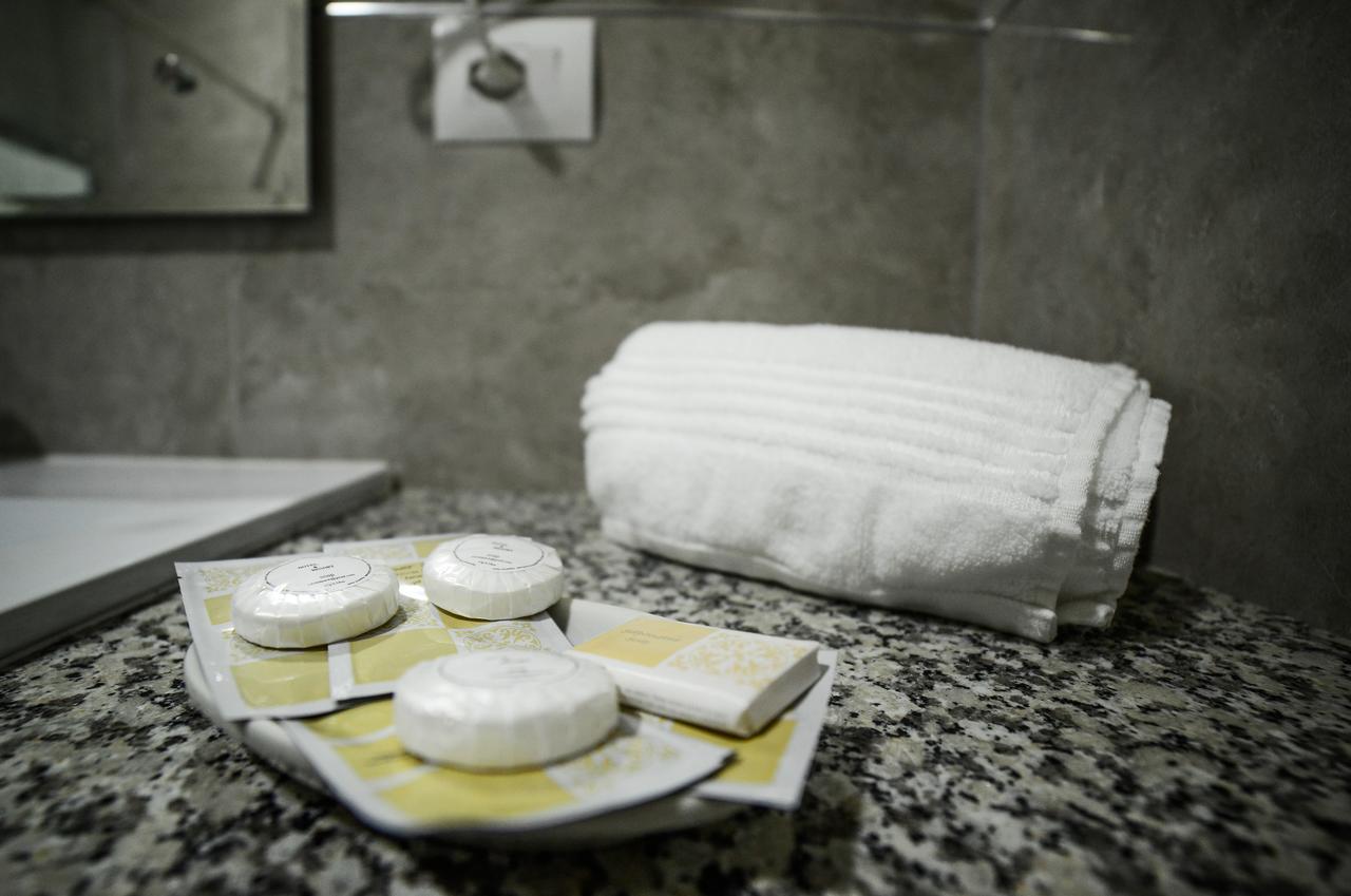 Hotel Vila Imperial Елбасан Екстериор снимка