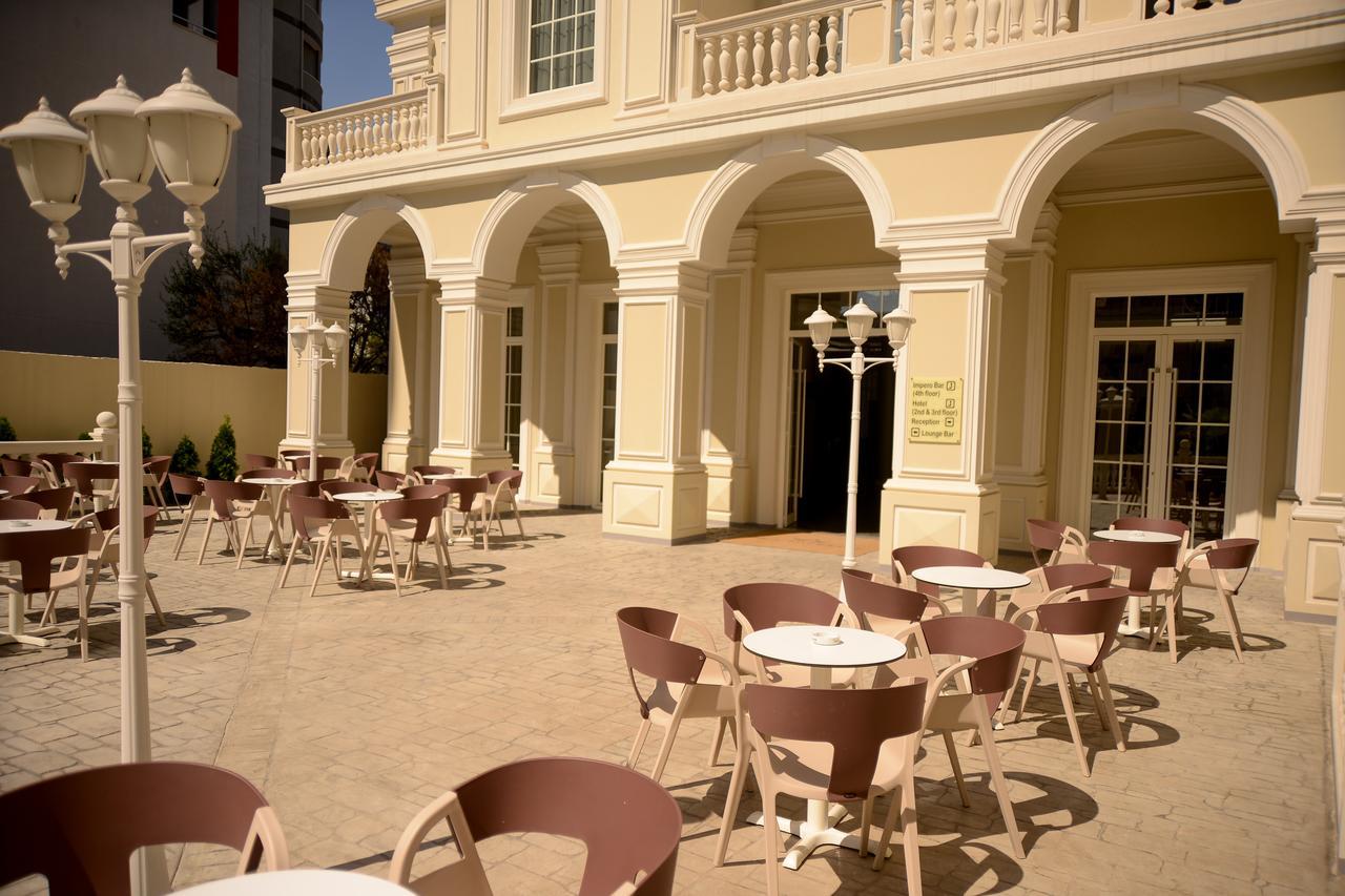 Hotel Vila Imperial Елбасан Екстериор снимка